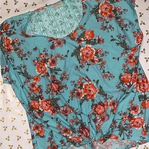 Summer Tee/Tank, Lace part open on back & shoulders. 2XL